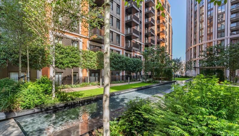 Apartment High Rise 3 Bed Lux Paddington For 6 London